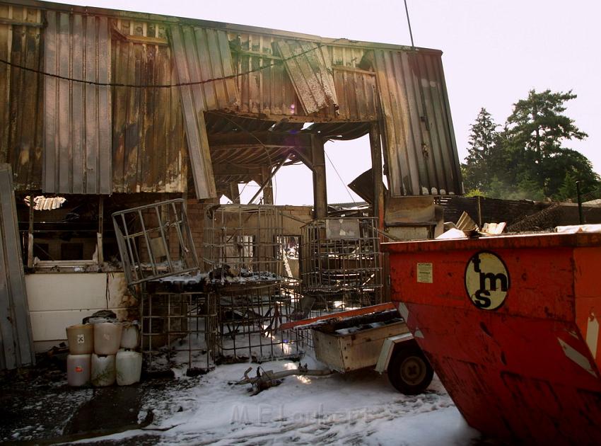 Feuer Halle Siegburg Gewerbegebiet Zange P077.JPG